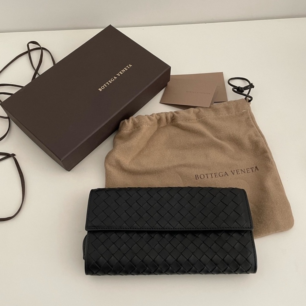 Bottega Veneta Black Woven Wallet NEW
